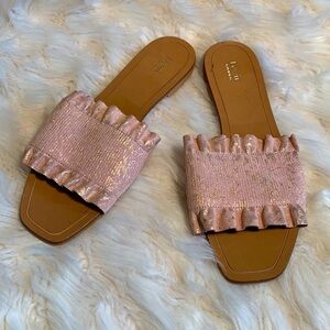Cassandra Ruffle Slide Sandal (Women)
LEWIT Size 38.5 in Rose Gold